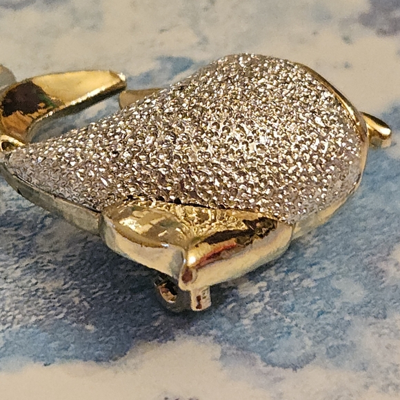 Vtg Gerry's Sparkly Two-Tone Gold Cute Kissing Fish Brooch Pin - Picture 5 of 8